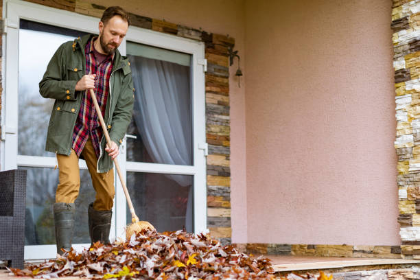 Best Yard Waste Removal  in Central Point, OR